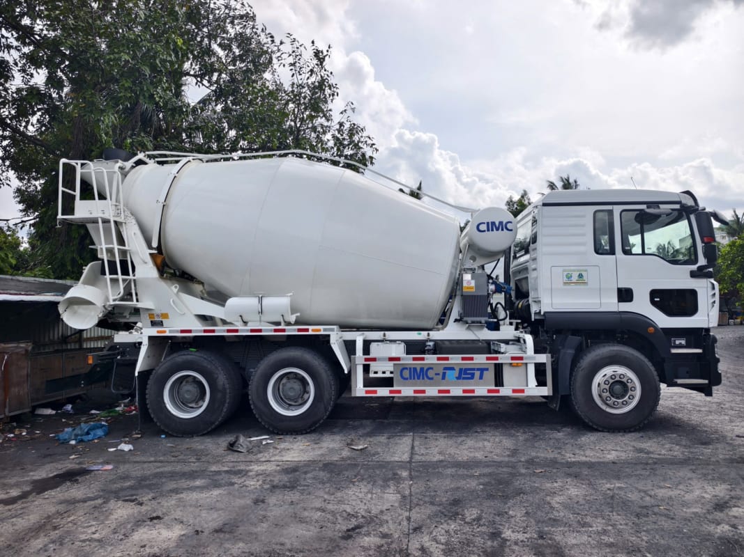 Xe trộn HOWO V7X-350HP 10M3