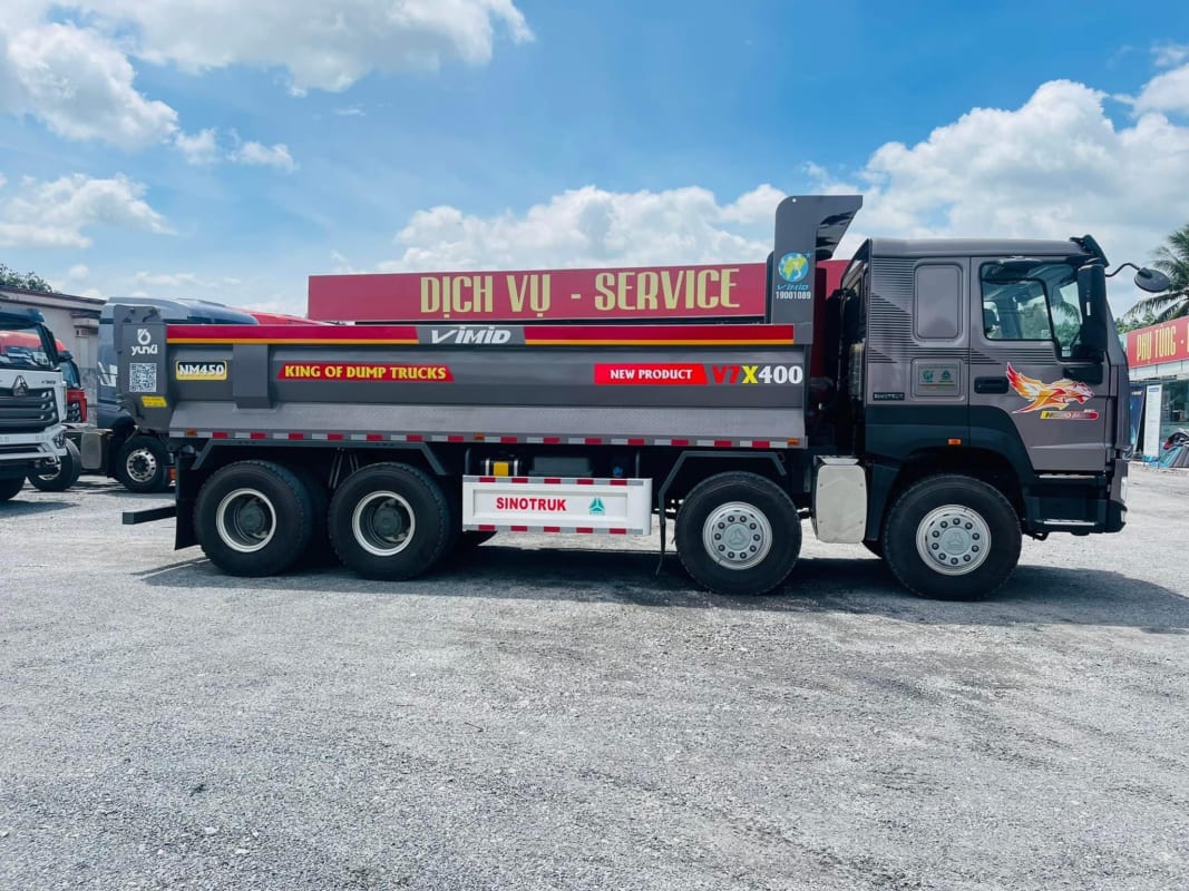 Xe ben HOWO V7-X 400HP thùng đúc