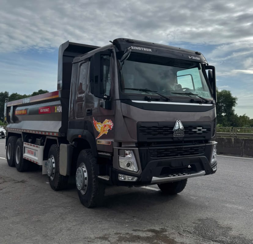 Xe ben HOWO V7-X 400HP thùng đúc