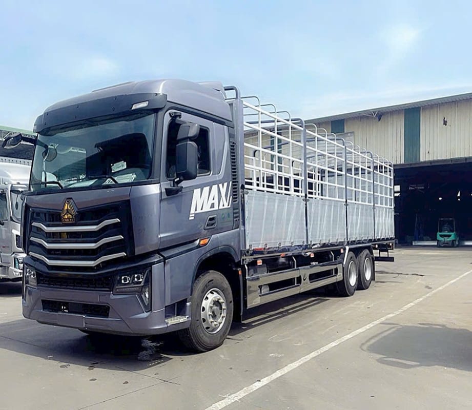 Xe tải HOWO MAX280 khung mui phủ bạt 9M9 