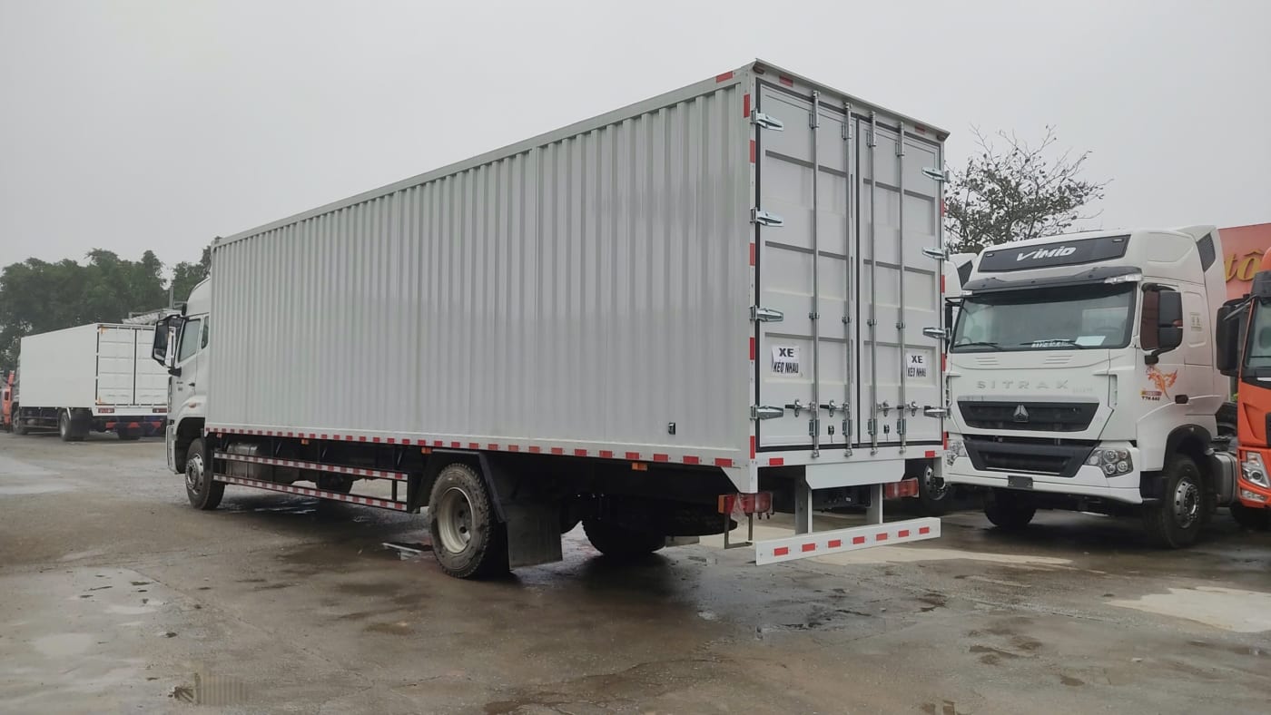 Xe tải HOWO NX220 4×2 thùng công 1CH 9M9