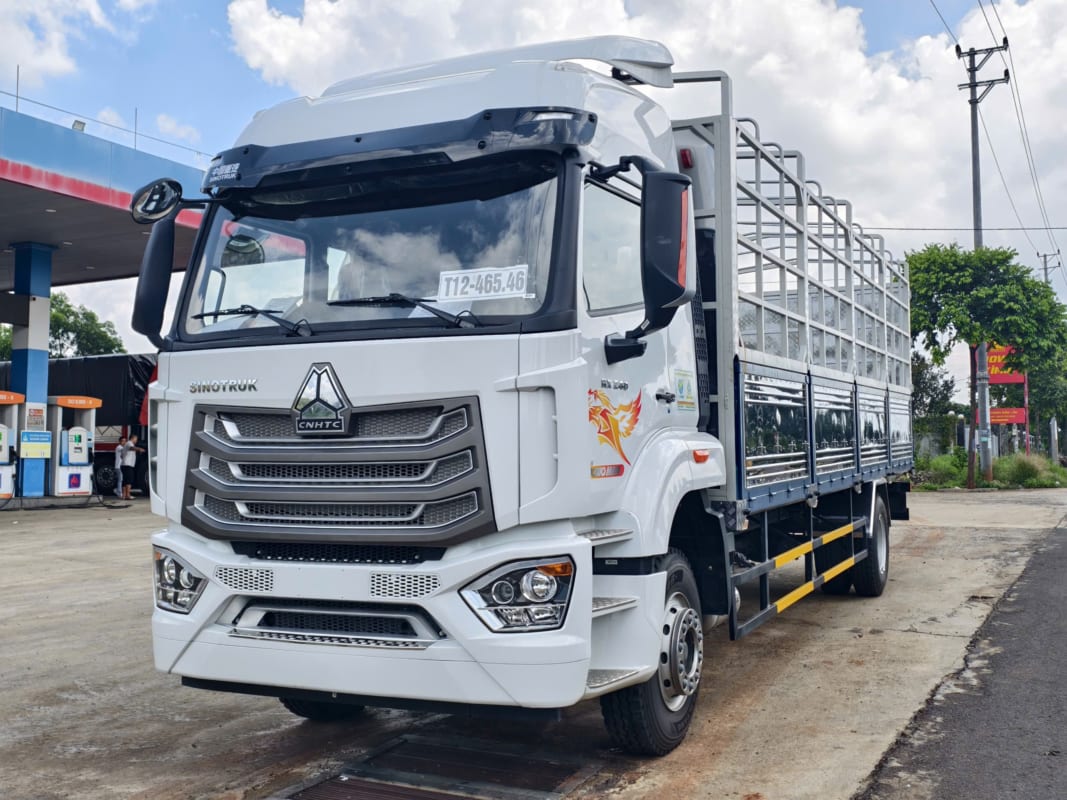 Xe tải Howo NX240 4X2 khung mui phủ bạt 8M5
